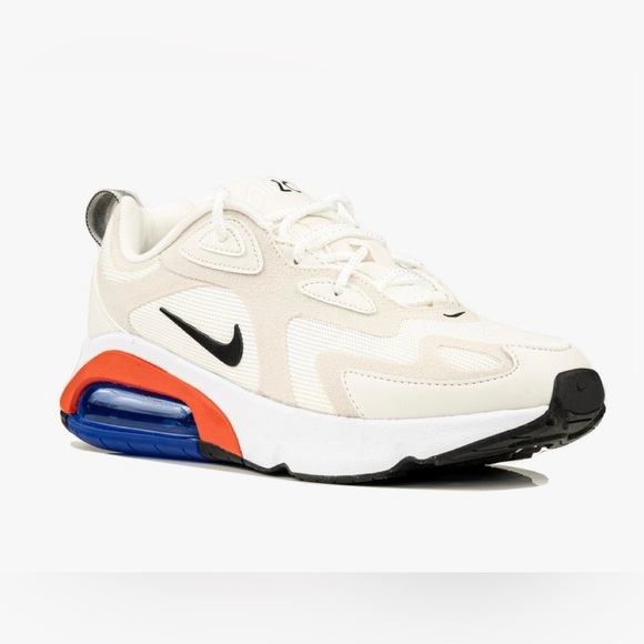 Nike Shoes - Nike Airmax 200